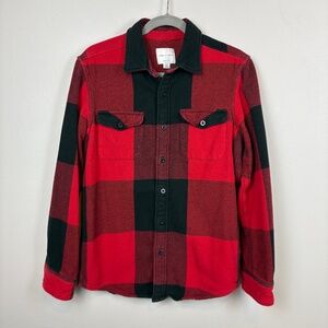 American Eagle Red Buffalo Plaid Button Down Shirt - Size Medium